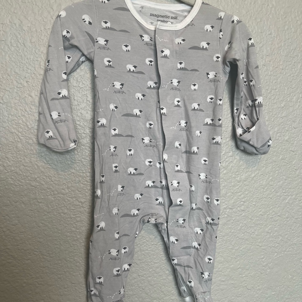 Newborn Magnetic Me Sheep Print